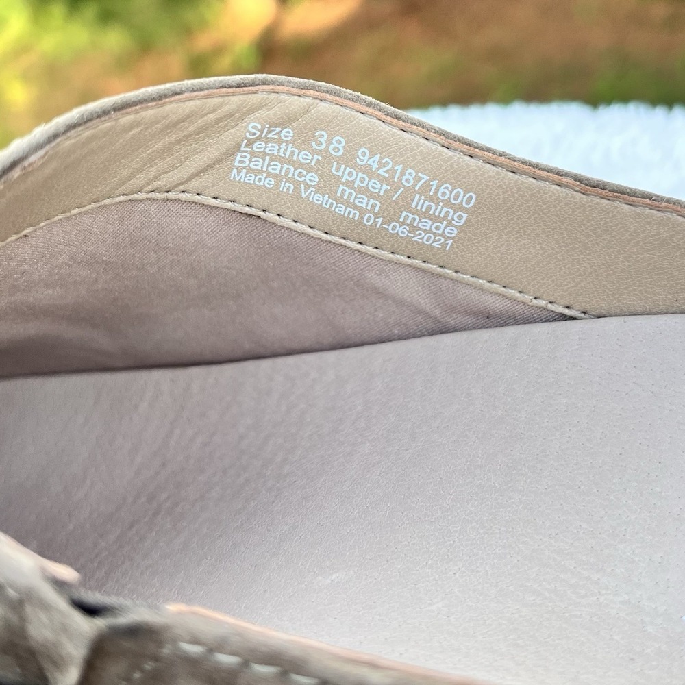 Dansko Berry Burnished Clogs Womens EU 38 | US 7.5-8 Brown Mushroom Swivel Strap - Picture 7 of 9